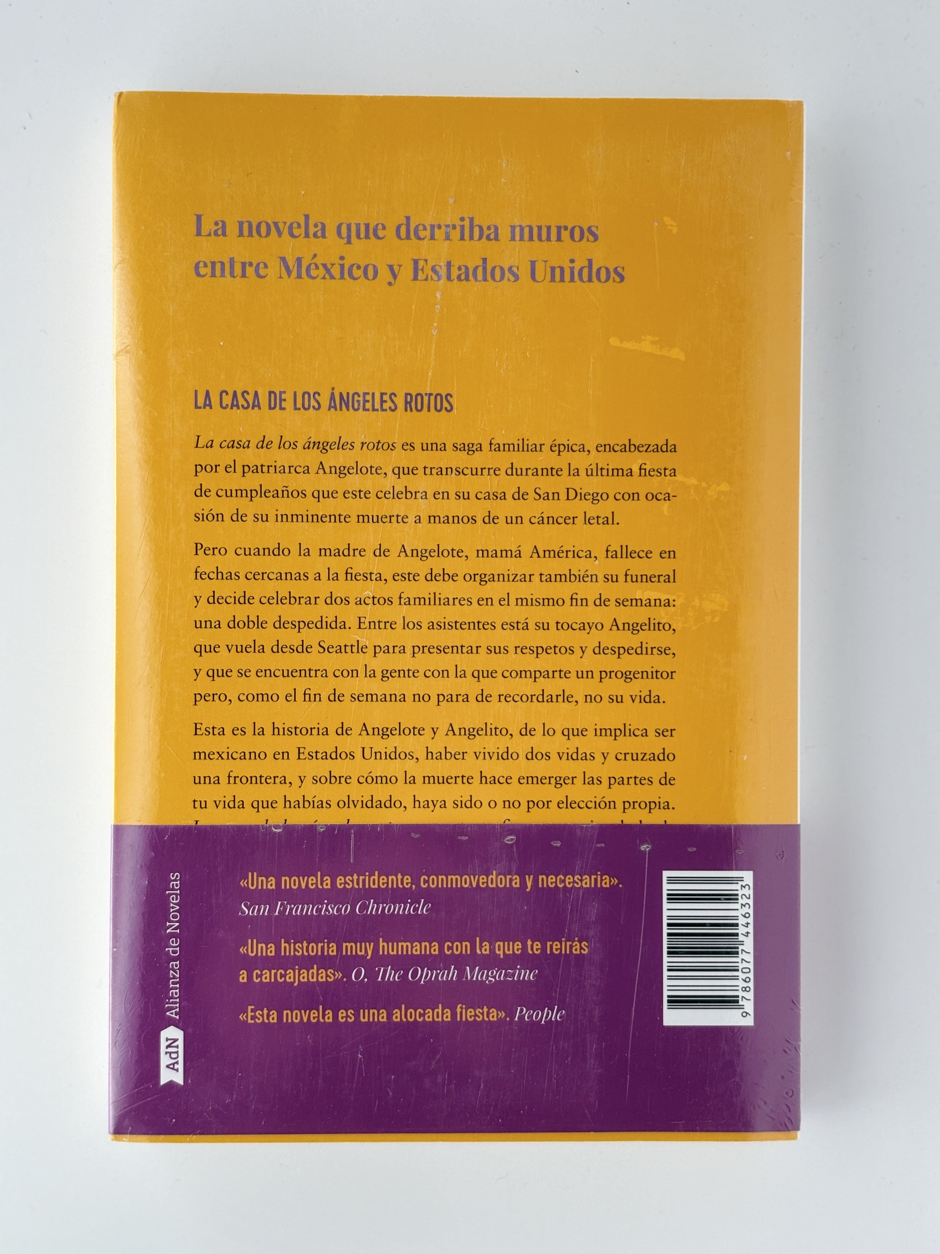 Oficios ejemplares - Paola Tinoco